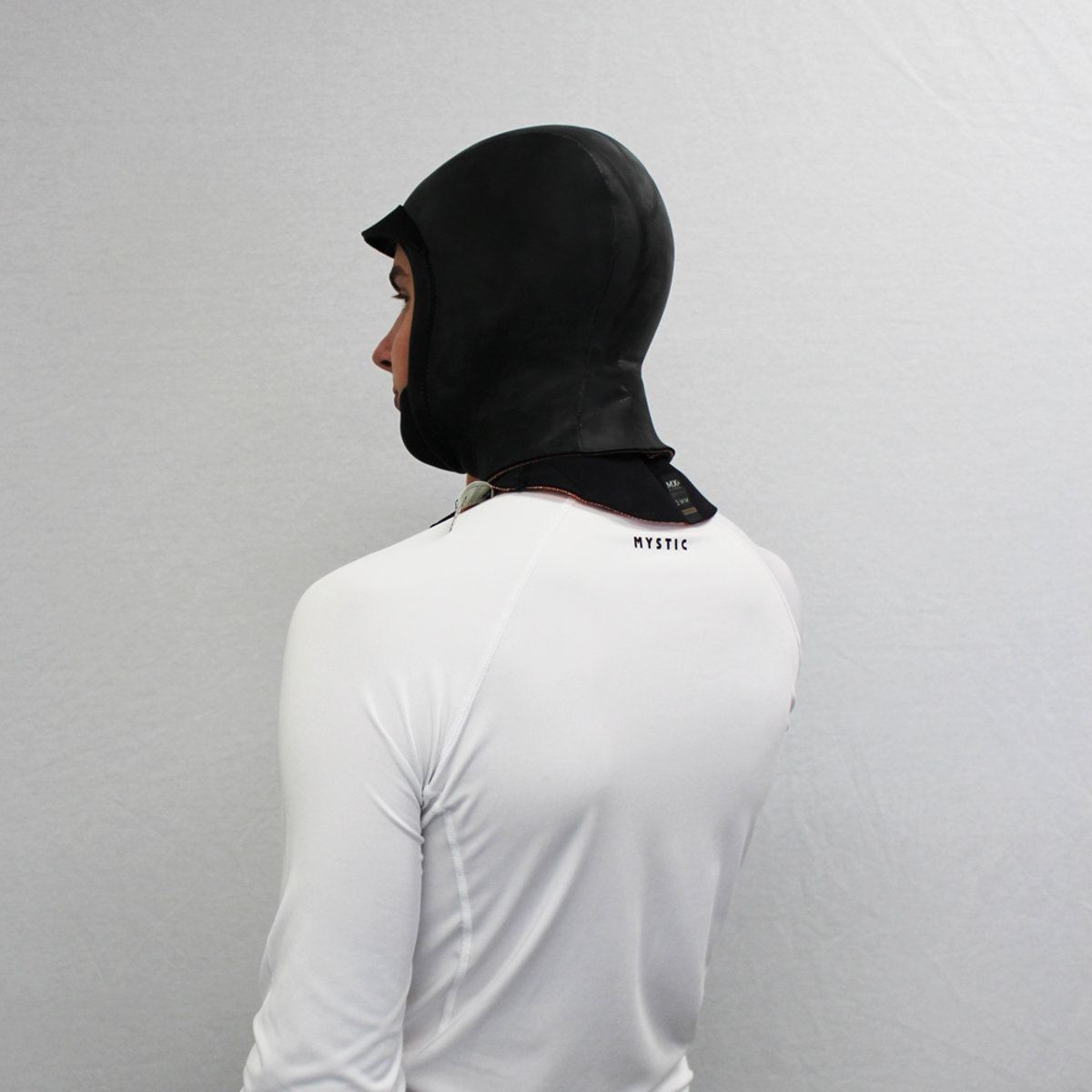 Mystic Supreme Hood 3mm 8