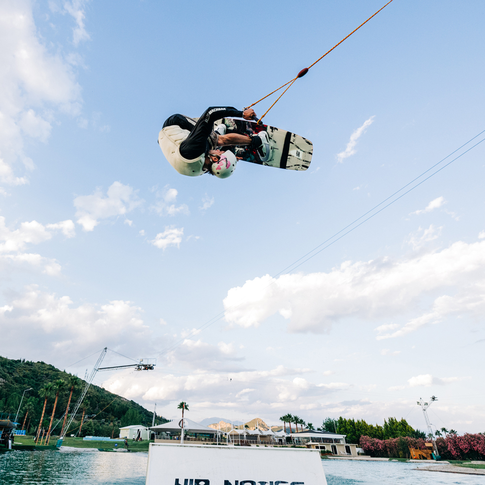 Liquid Force Illusion wakeboard set 152 cm met Aspect 4d bindingen 15