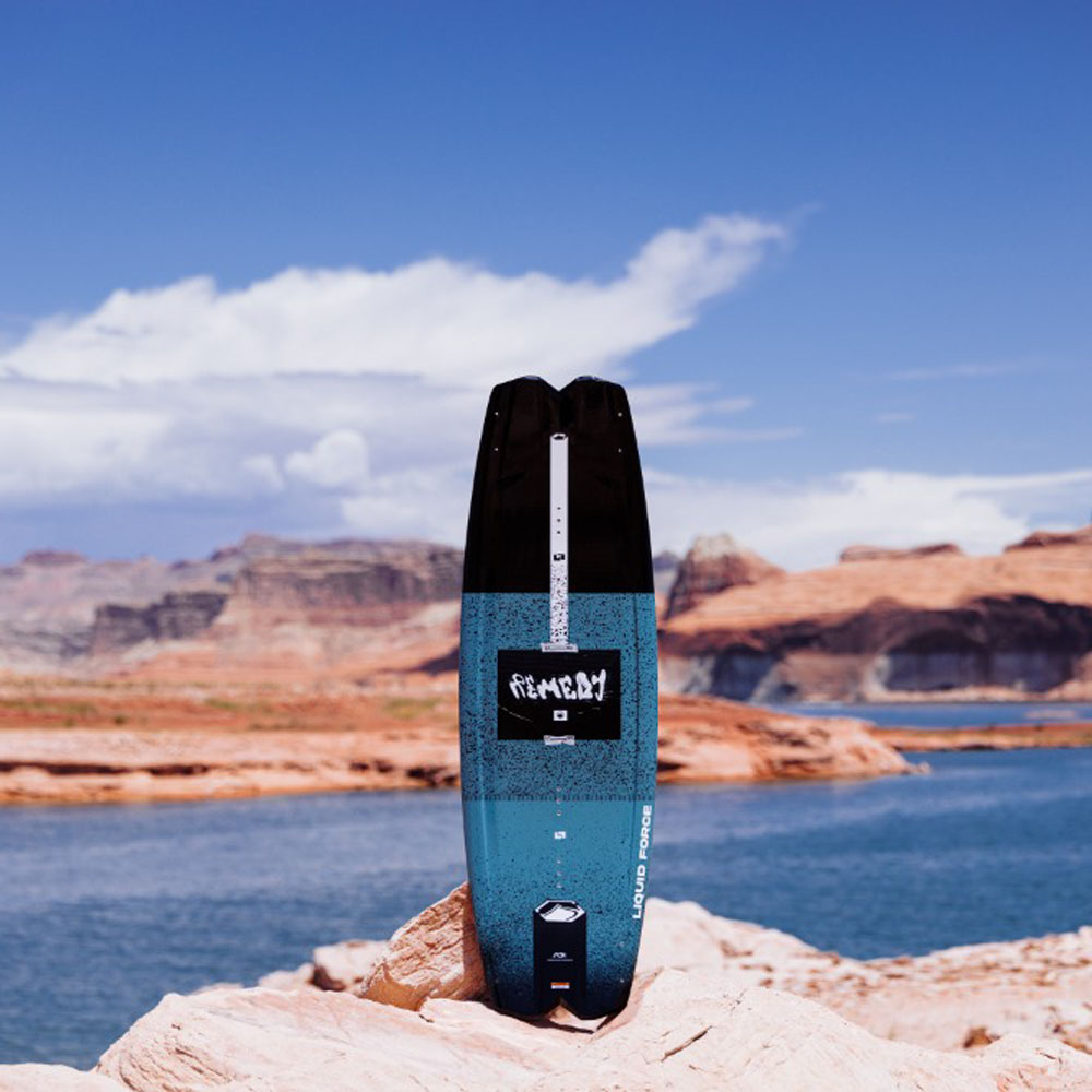 Liquid Force Remedy wakeboardset 134 cm met Transit 6x bindingen 3