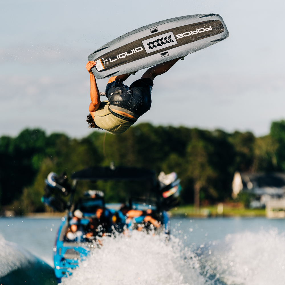 Liquid Force Unity Aero wakeboard 143 cm 10