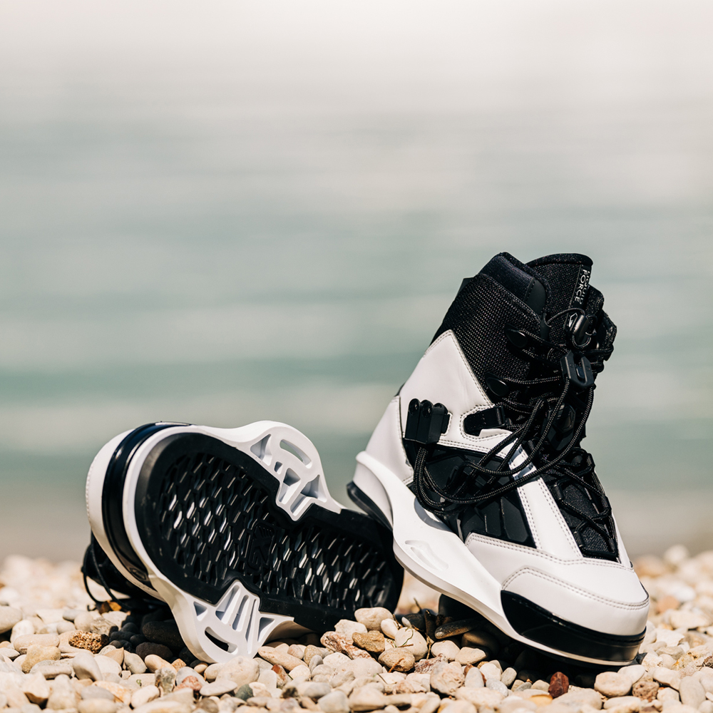 Liquid Force Terra 6x wakeboard bindingen 6