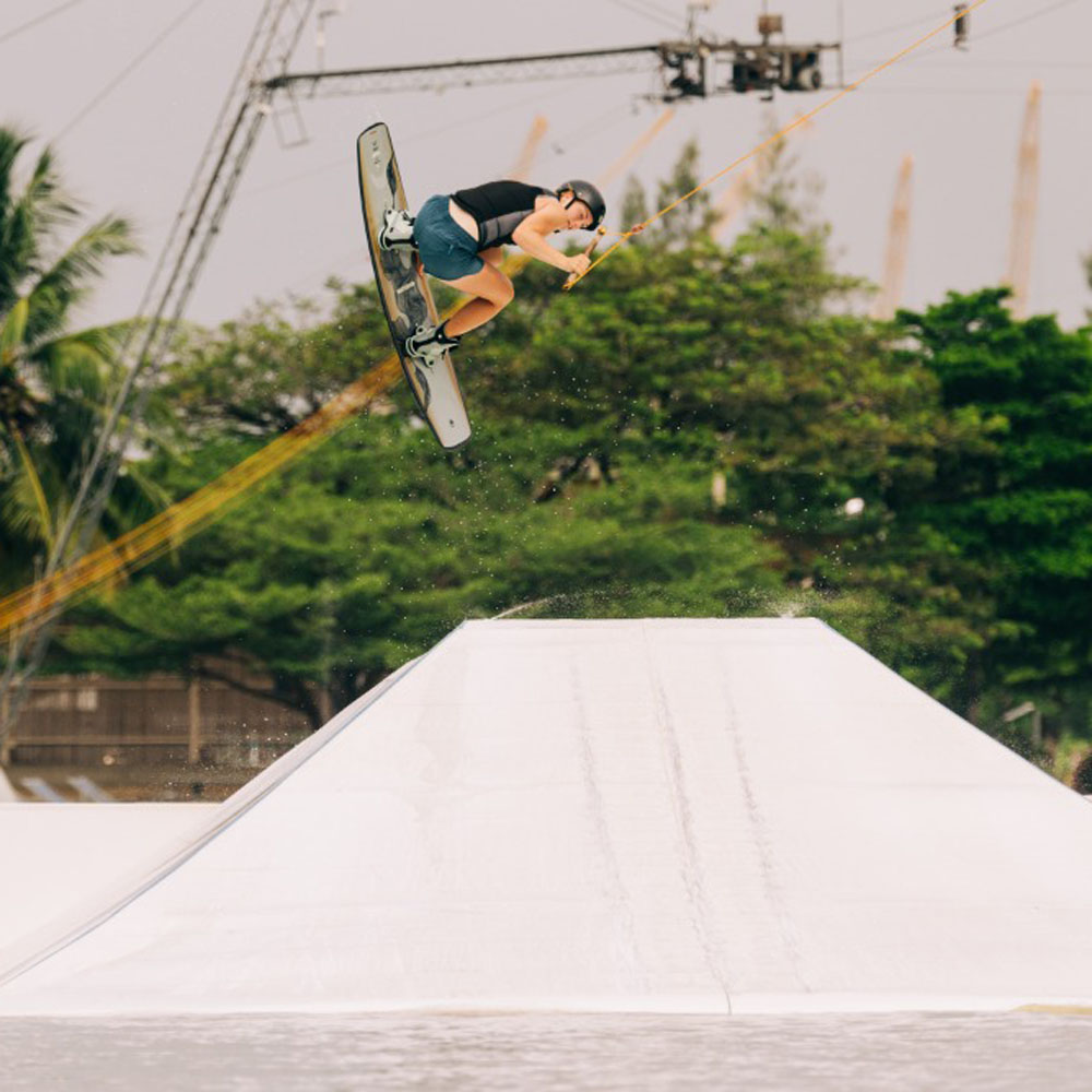 Liquid Force Current wakeboard 137 cm 3