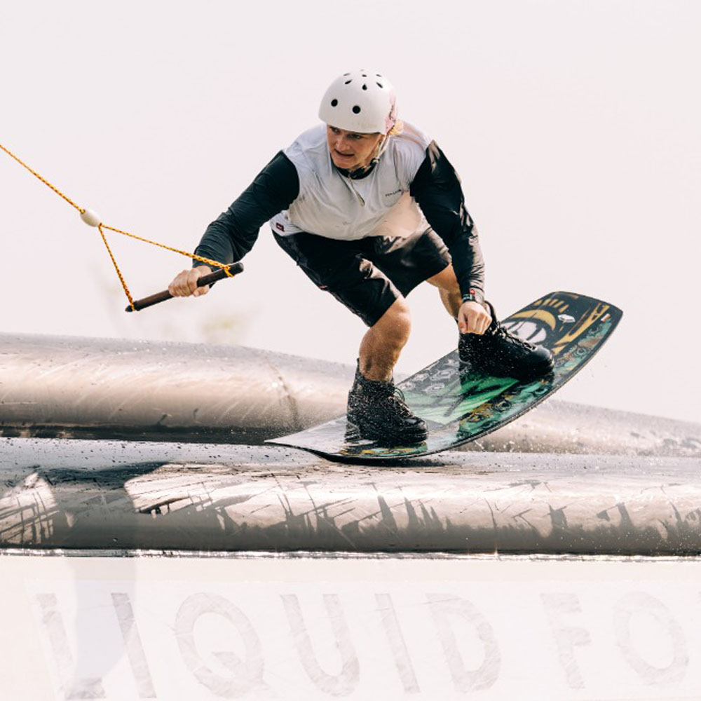 Liquid Force Apex wakeboard 144 cm 3
